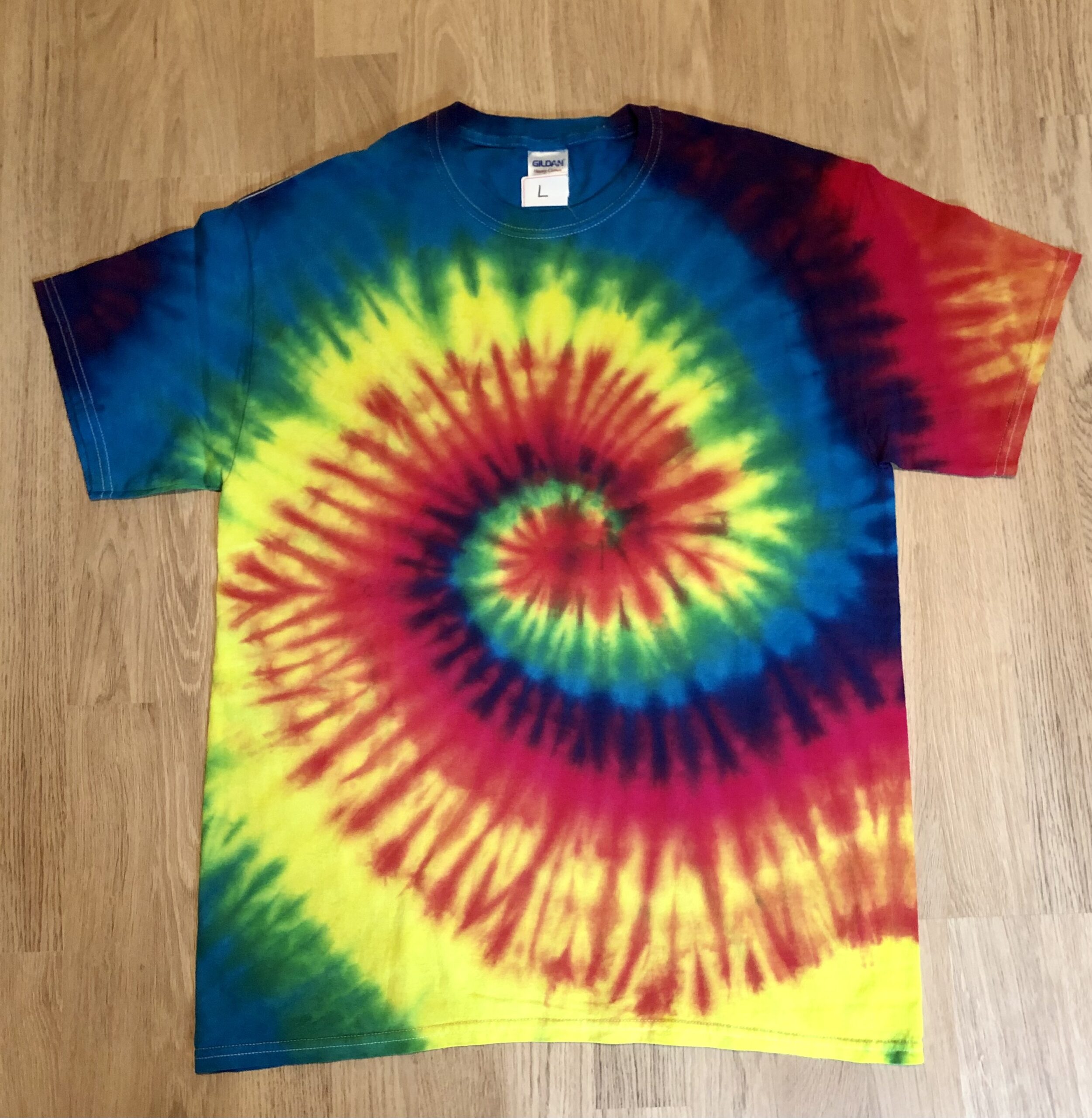 Rainbow Batik T-Shirt Größe M – Bild 3