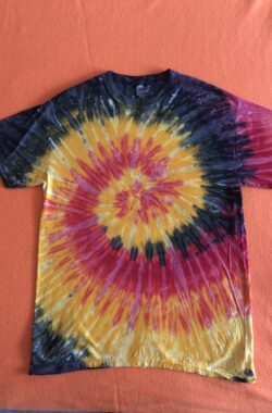 Rainbow Batik T-Shirt  Größe M